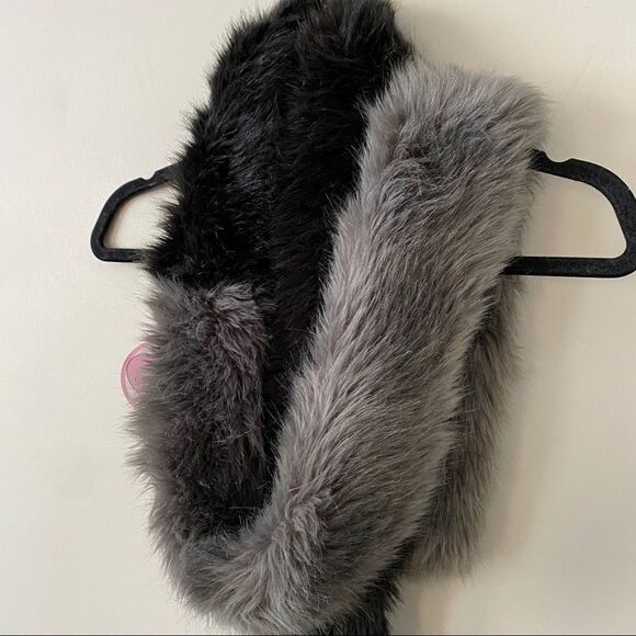 NWT-Charlotte Simone Popsicle Two-Tone Scarf Tail - Picture 3 of 7